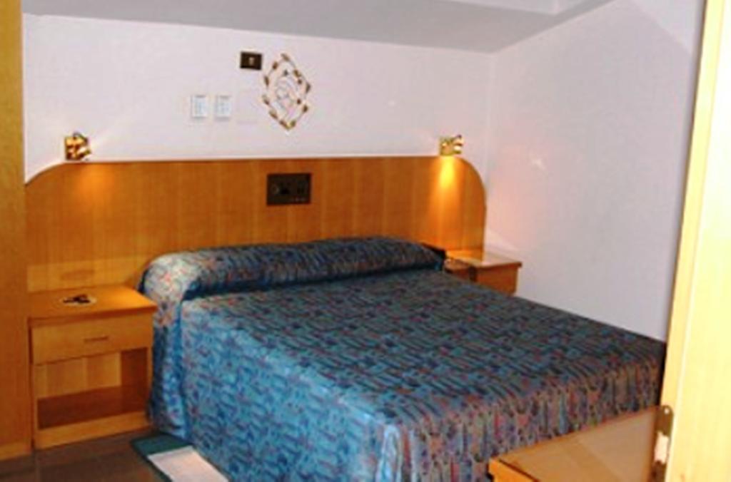 Hotel Garden Αντζόλα ντελ Εμίλια Δωμάτιο φωτογραφία